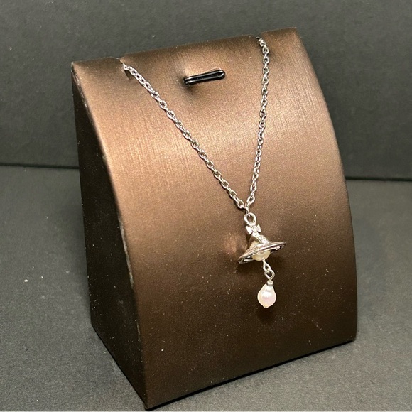 Vivienne Westwood Necklace - Picture 6 of 16